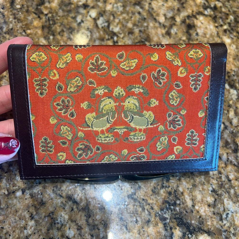 Koshikori karakusa- Mon Nishiki wallet